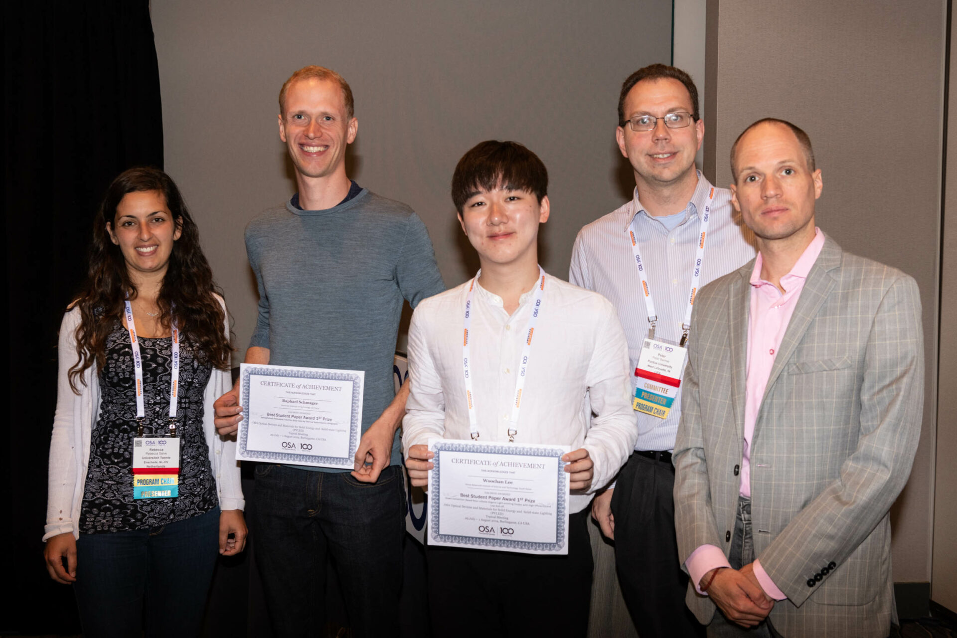 Ph.D student Woo Chan Lee(Advised by Seung-Hyup Yoo) won the Best Student Paper Award 1st Prize at the OSA Advanced Photonics Congress 2019